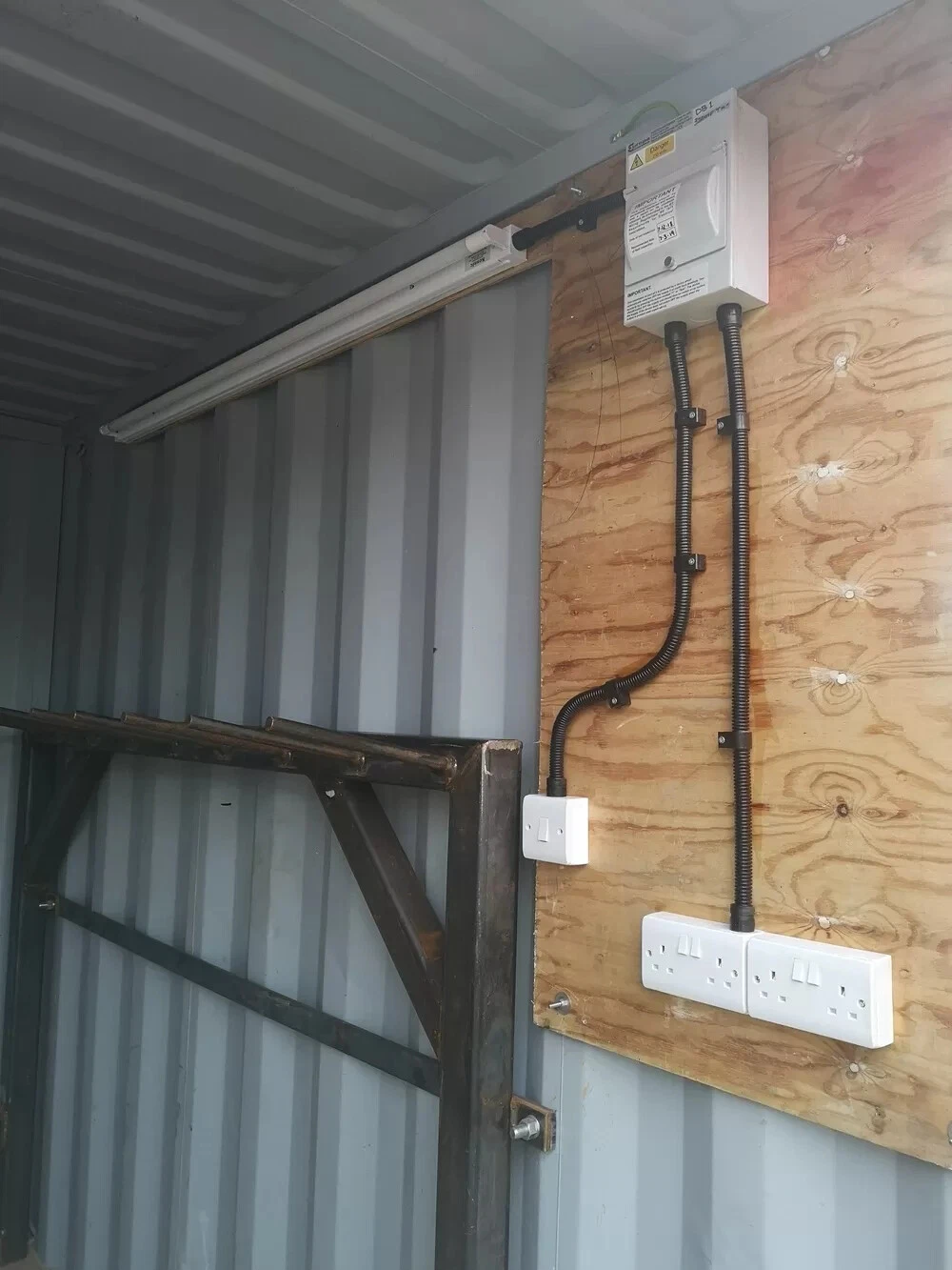 10 ft x 8 ft rigging loft / tackle store / steel storage container bespoke