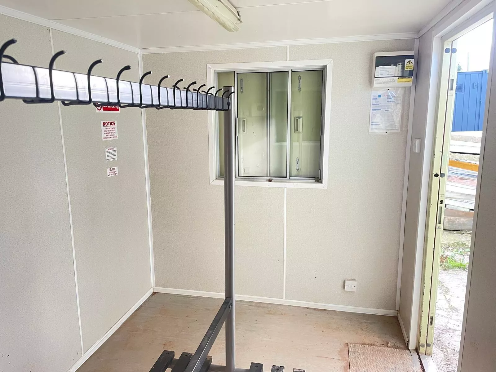 20ft x 8ft office anti vandal