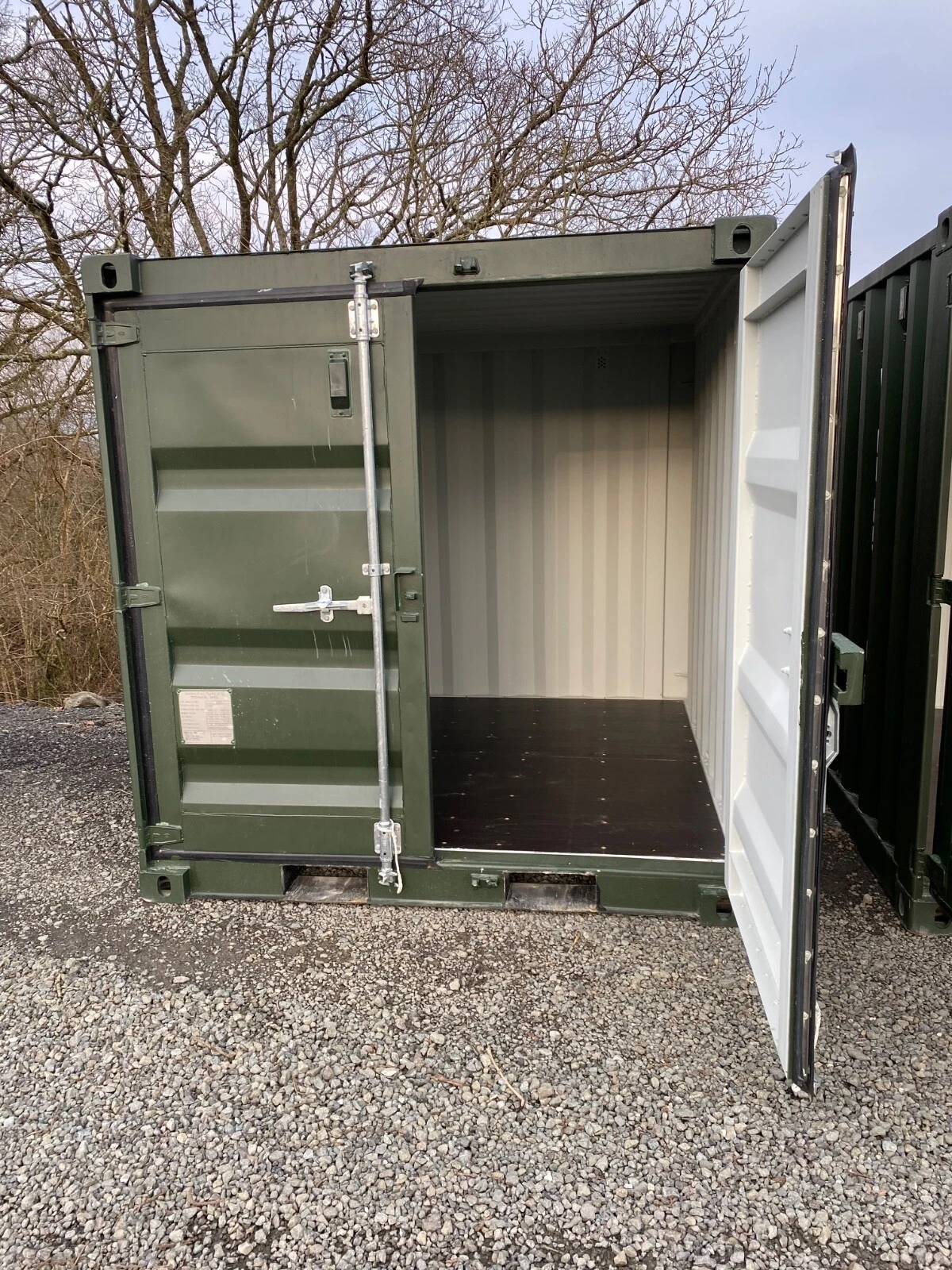8ft green shipping container