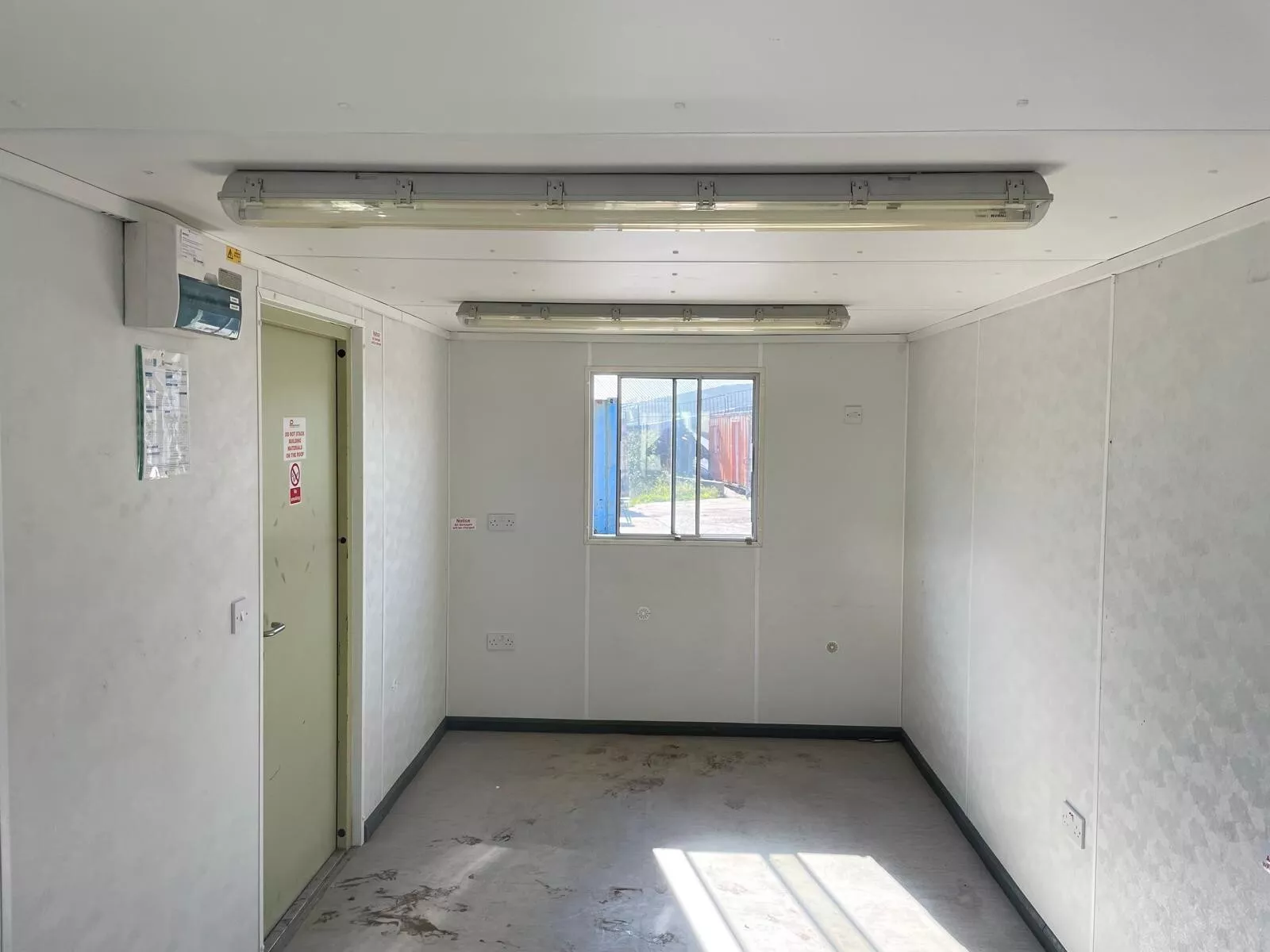 20ft x 8ft office anti vandal