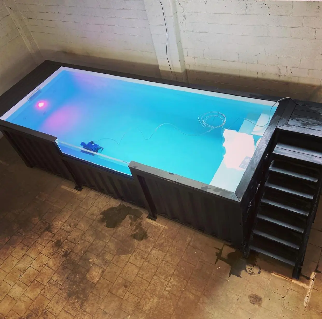 20ft Converted Shipping Container Swimming Pool - Image 7