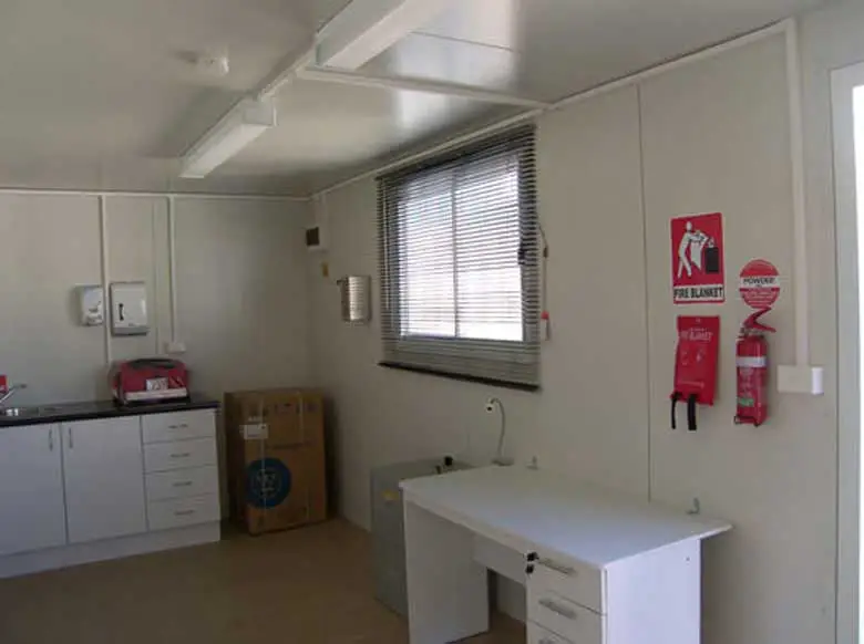 20 ft and 40 ft First Aid Room Container – Fully Equipped Medical Unit - Image 4