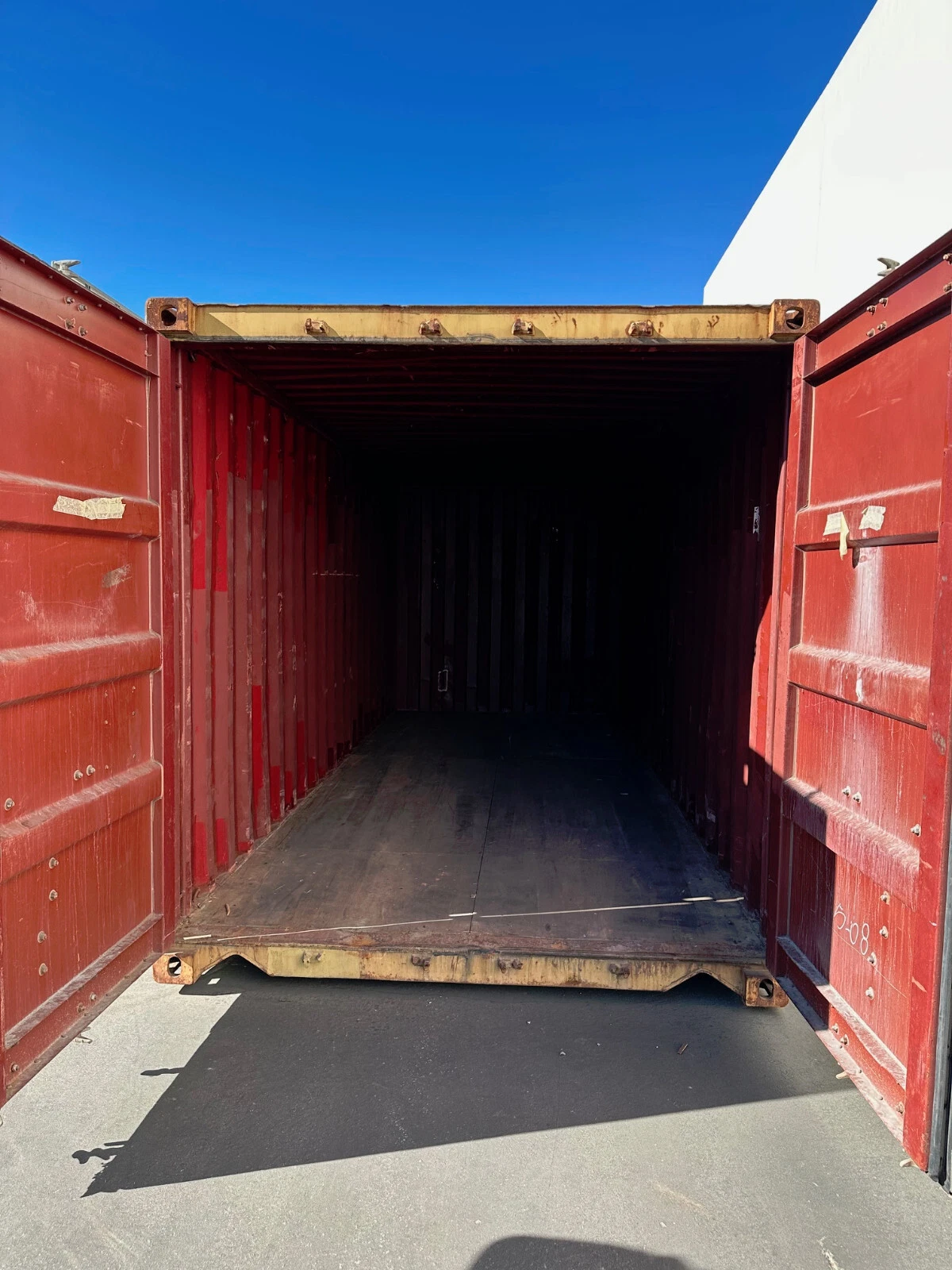 Used 20ft Conex Storage Container – Yellow - Image 7