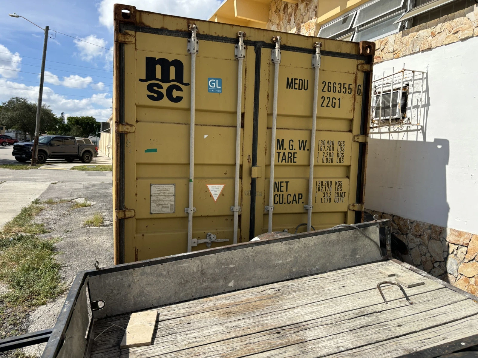 Used 20ft Conex Storage Container – Yellow - Image 2